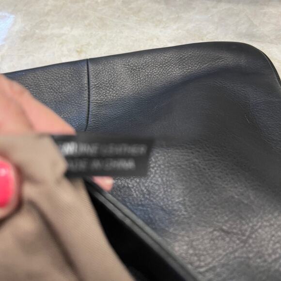 Margot Black Leather crossbody purse - Picture 5 of 14